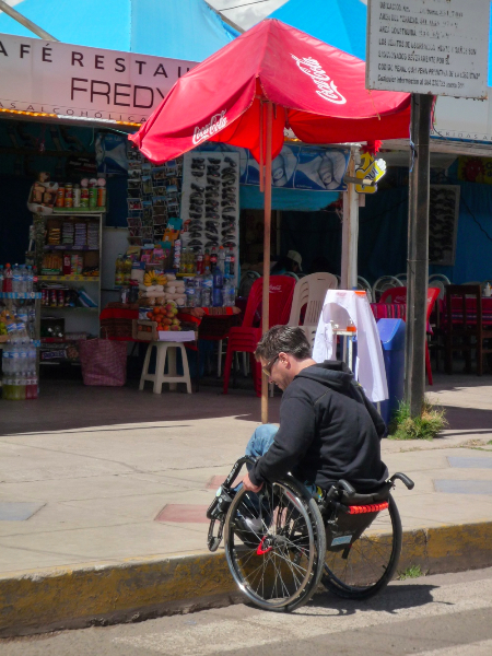 Accessibilité des trottoirs à Puno