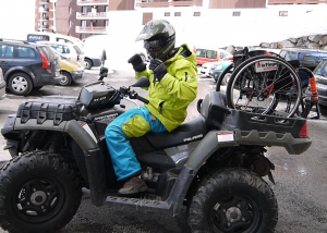 Quad véhicule utile handicap