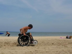 roues-sable-fauteuil-roulant