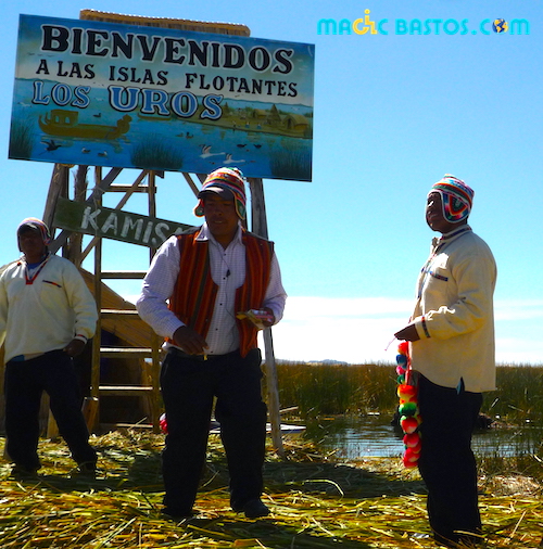 losuros-ilesflotantes-titicaca