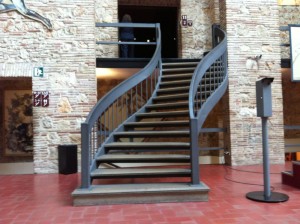 musee-dali-accessibilité-escaliers
