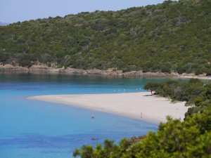 plage-sardaigne-fauteuil-roulant