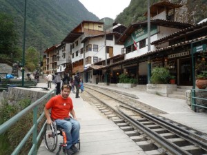 aguas-calientes-fauteuil-roulant-access