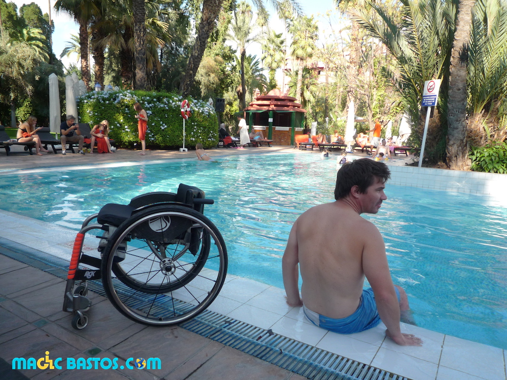 piscine-hotel-accessible-marrakech