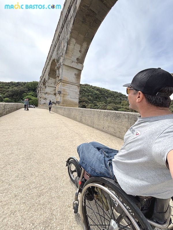 le Pont du Gard en fauteuil roulant